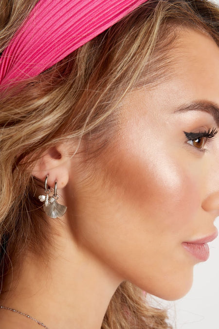 Ohrringe mit Anhänger "Biene"